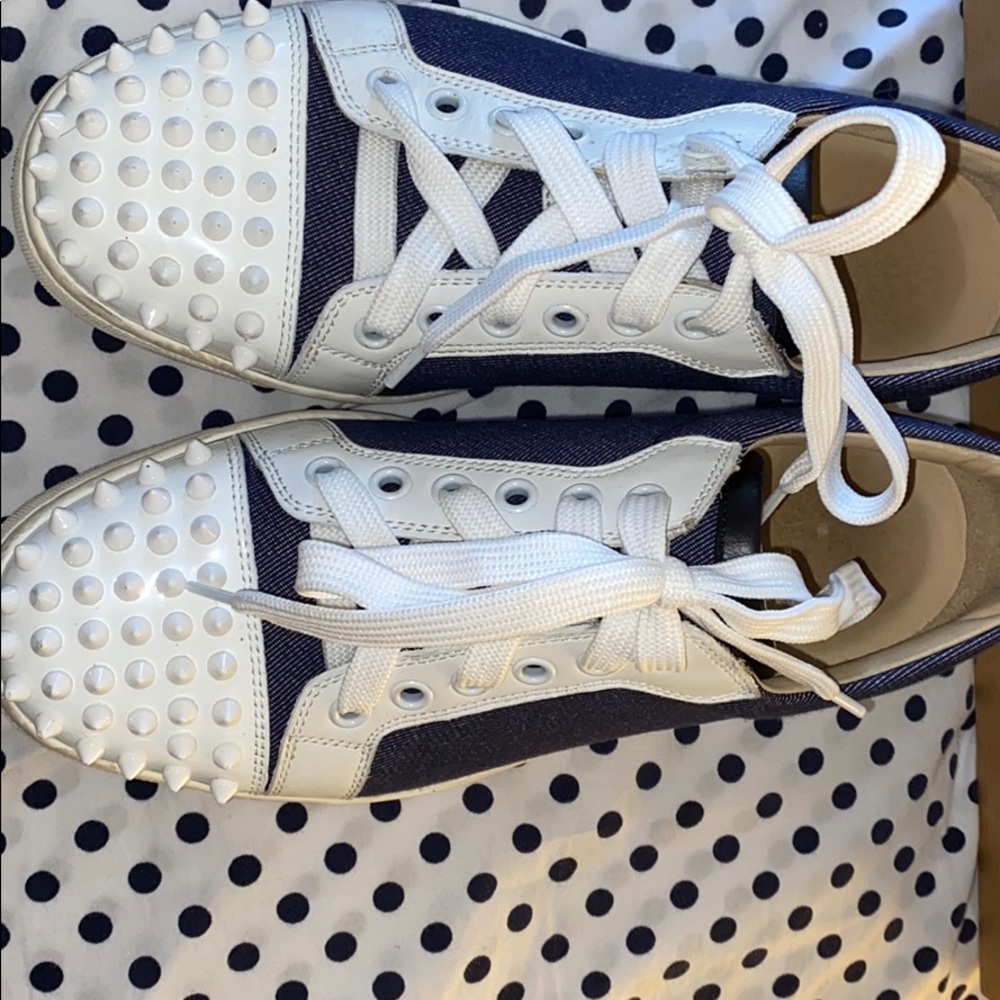 Sneakers - Picture 4 of 6